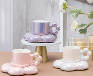 Посуда из керамики в подарочных коробках